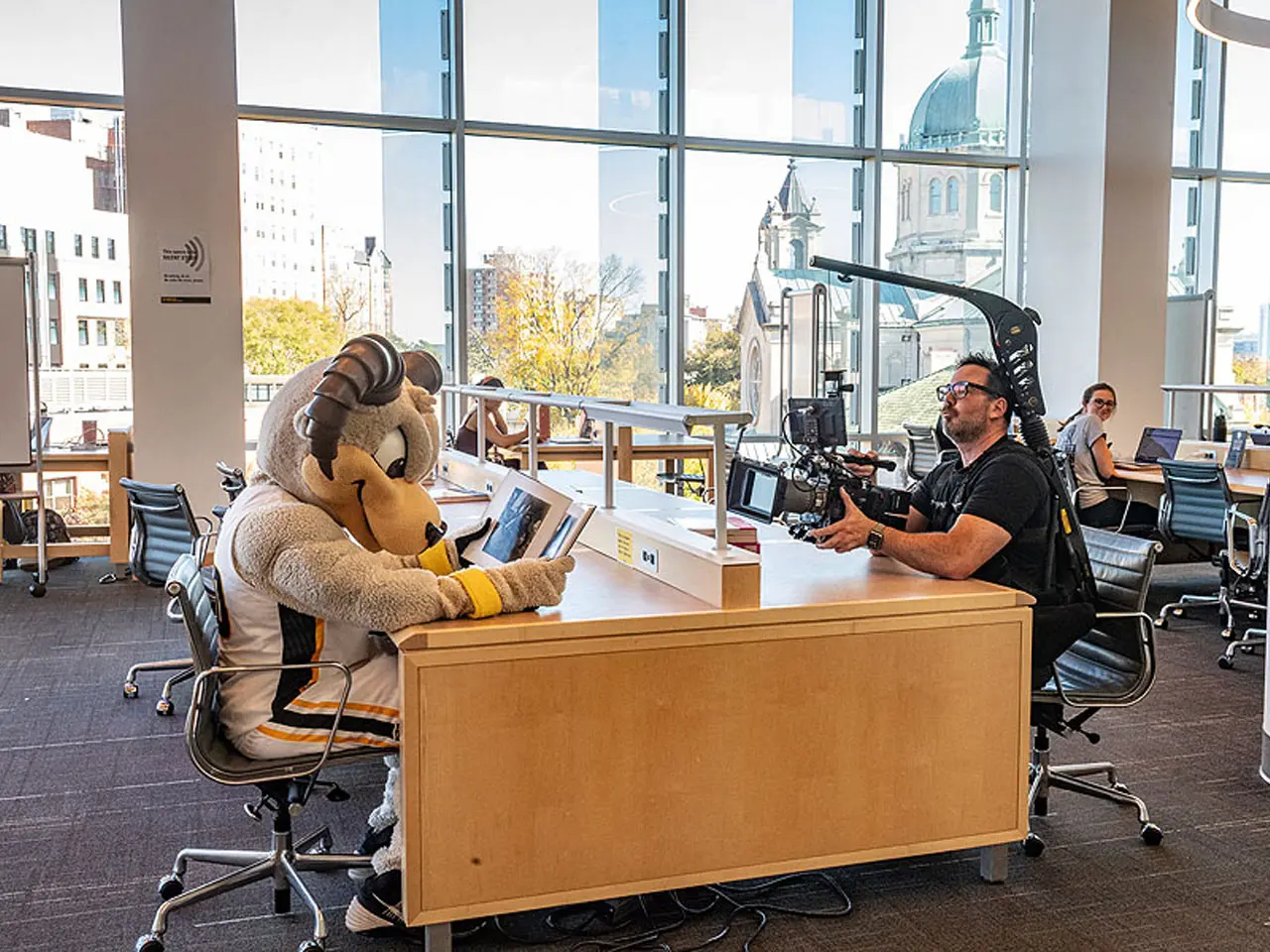 Student financial counselor meeting with a student