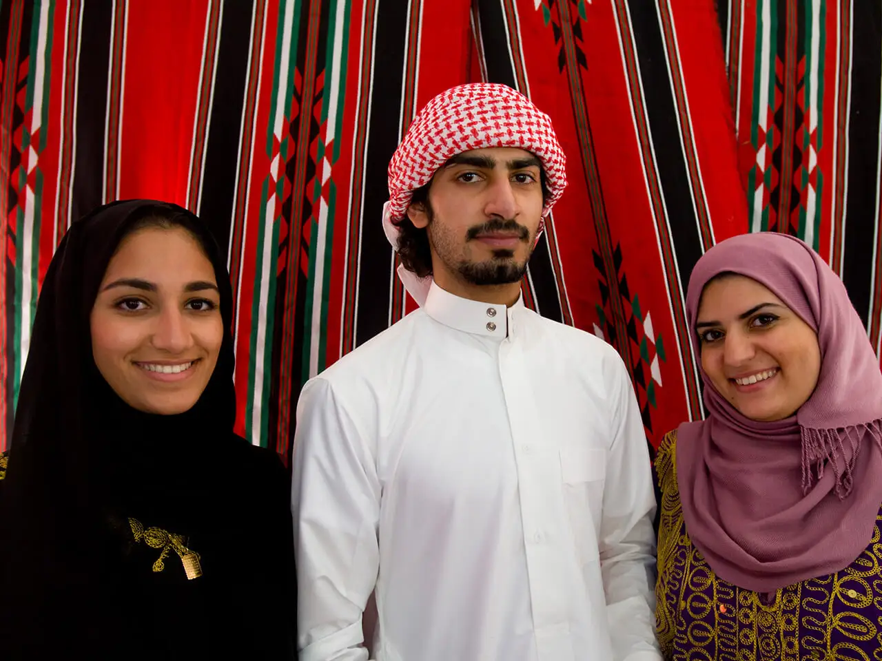 Students explore Qatari culture.